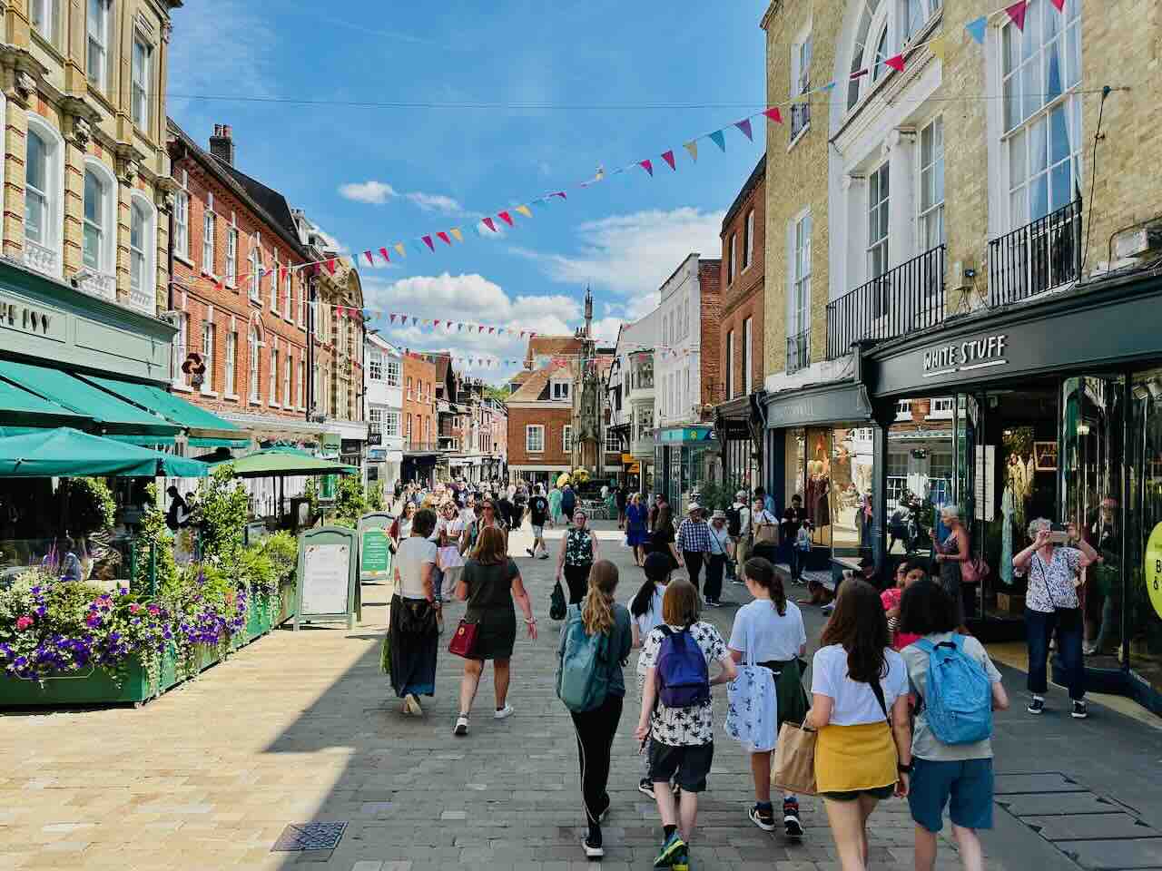 St. George's House Building